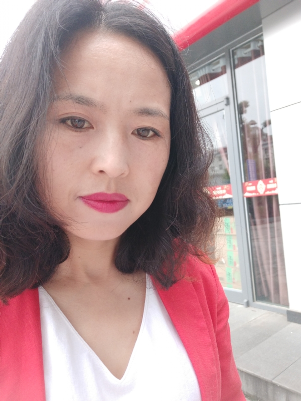 枫叶飘零的第一张照片--恩施残疾人相亲网